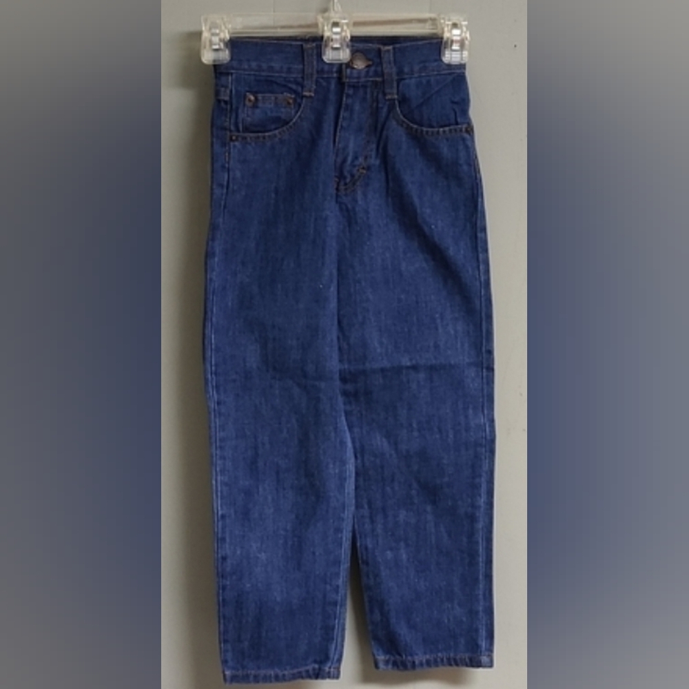 NWT Blue jeans. High-waisted. Very rugged jeans.